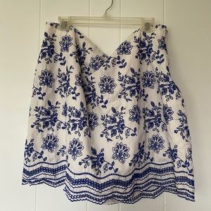 Loft size 18 white/navy embroidered skirt